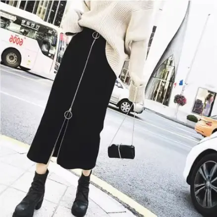 Black Slim Fit Midi Skirt for Women Plus Size