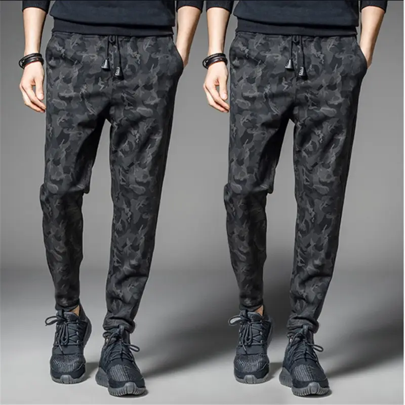 Men's Black Warm Fleece Jogger Pants with Padded Design