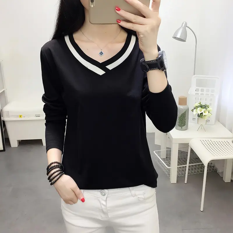 White Long Sleeve V-Neck T-Shirt Women Large - Image 4