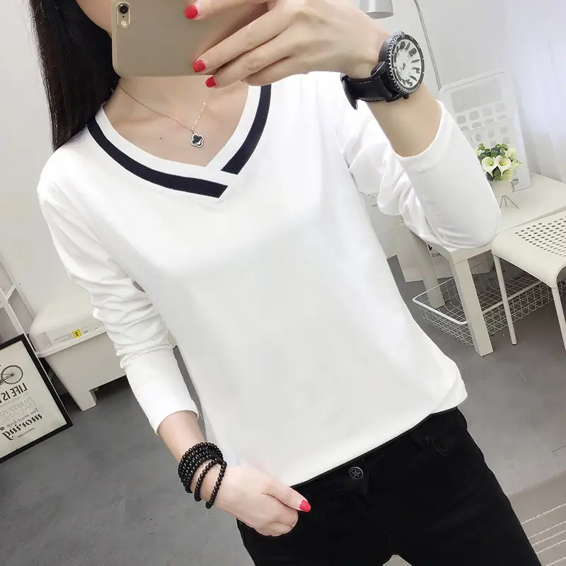 White Long Sleeve V-Neck T-Shirt Women Large - Image 2