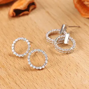Golden Spring Earrings with Star and Bell Design — feature 7