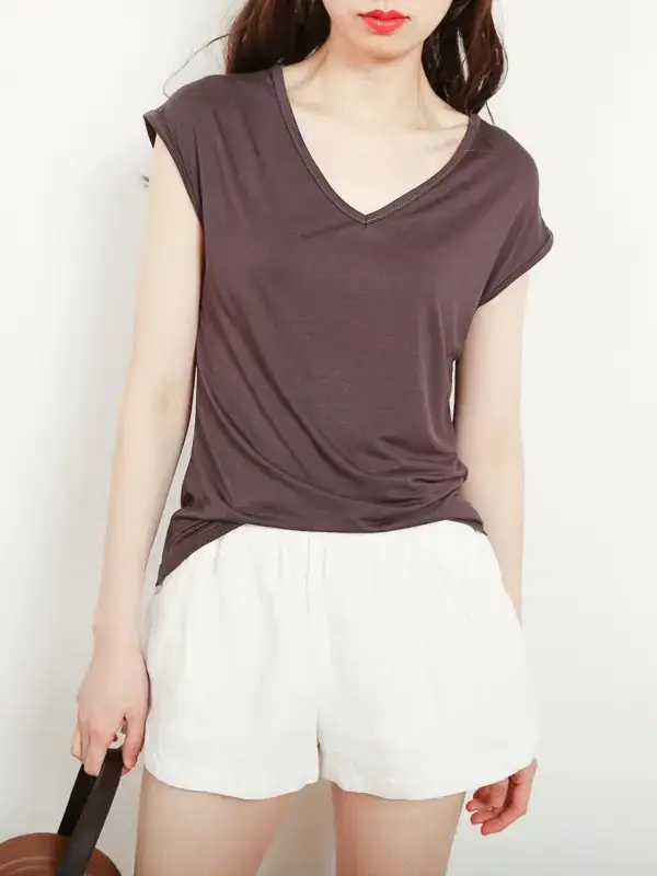 Women's White V-Neck Sleeveless T-Shirt 2026 - Image 12