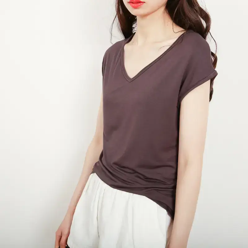 Women's White V-Neck Sleeveless T-Shirt 2026 - Image 10
