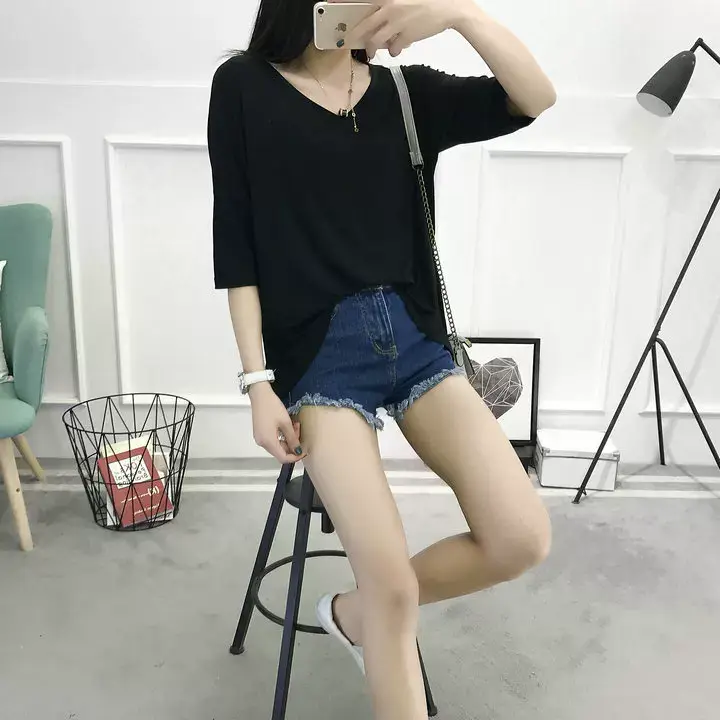 2023 V-Neck Loose T-Shirt Gray Plus Size — feature 8