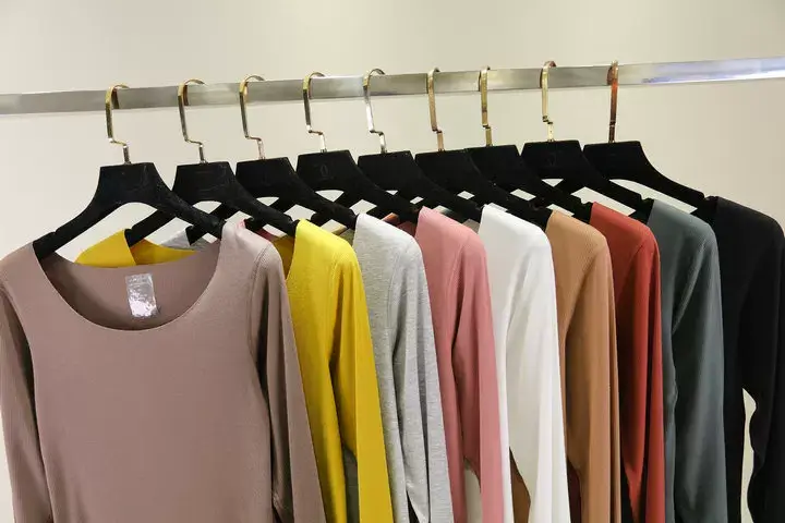 Grey Long Sleeve Round Neck T-Shirt for Women — feature 11