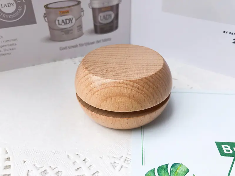 Children's wooden yo-yo cartoon educational toys wholesale traditional classic gift yoyo yo-yo stall supply