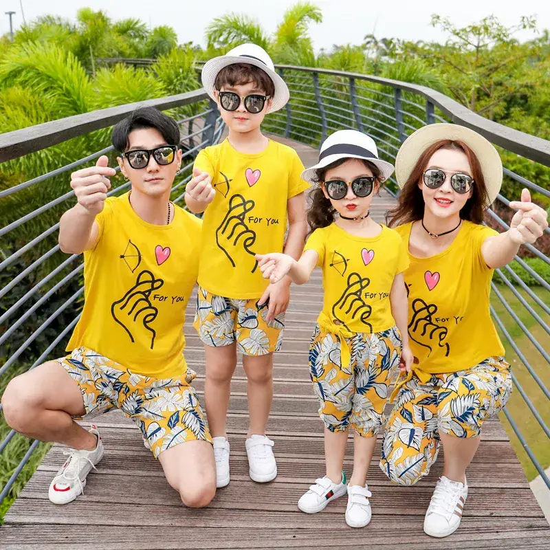 Parent-Child Summer T-Shirt Crop Pants Set Yellow Floral - Image 3