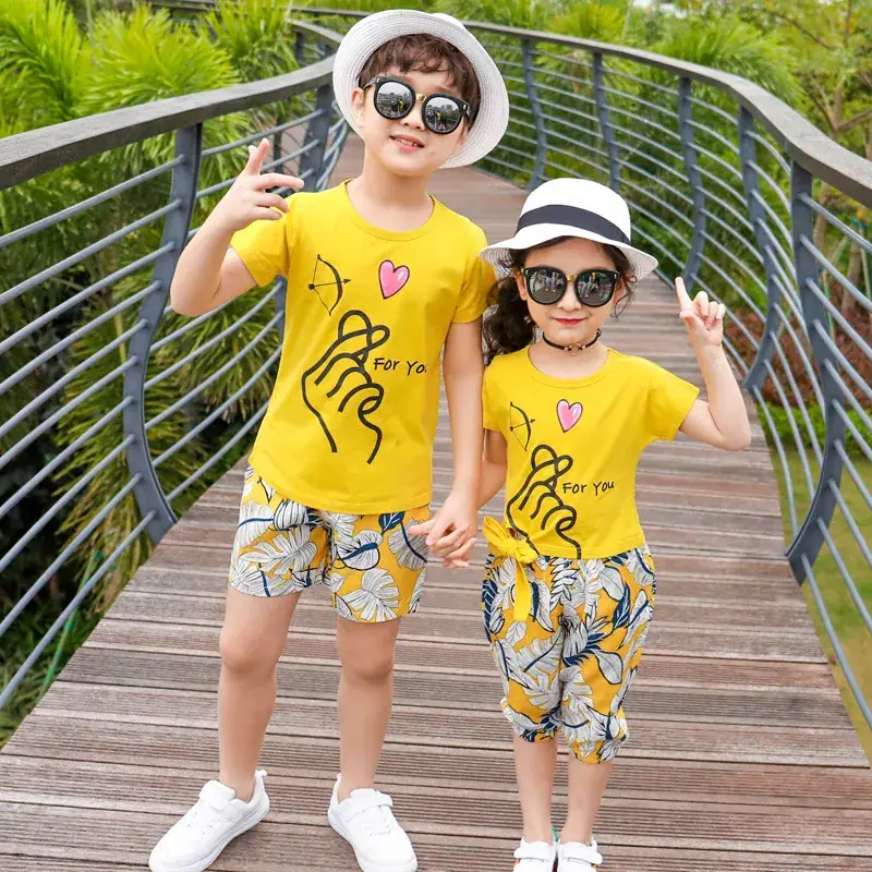 Parent-Child Summer T-Shirt Crop Pants Set Yellow Floral - Image 5