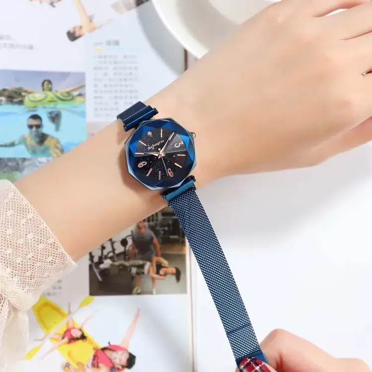 Women's Black Star Mesh Watch with Magnet Buckle