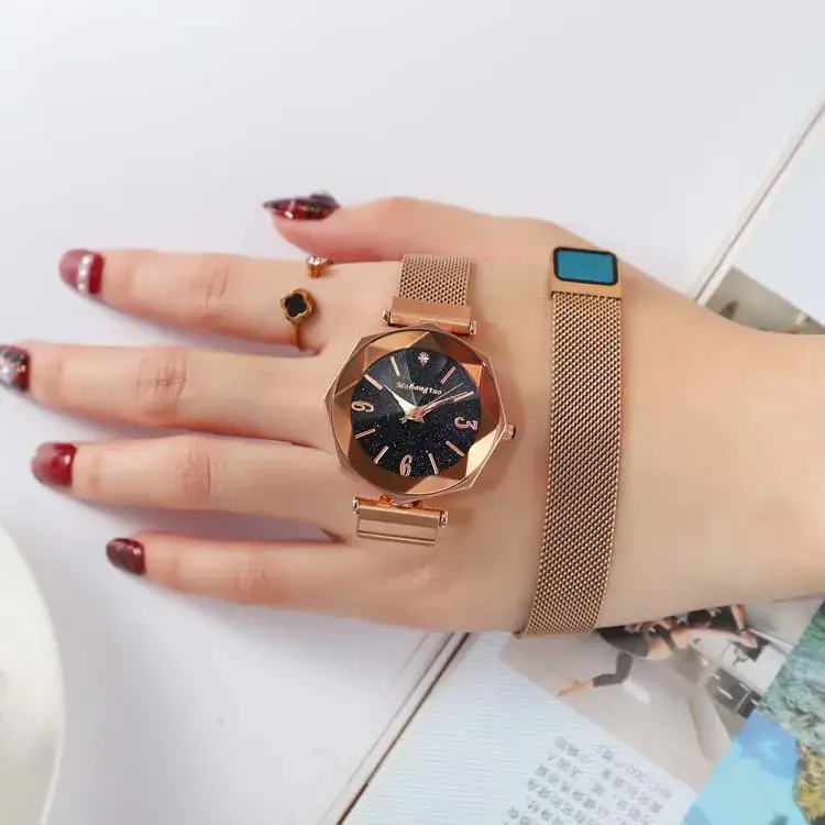 Women's Black Star Mesh Watch with Magnet Buckle