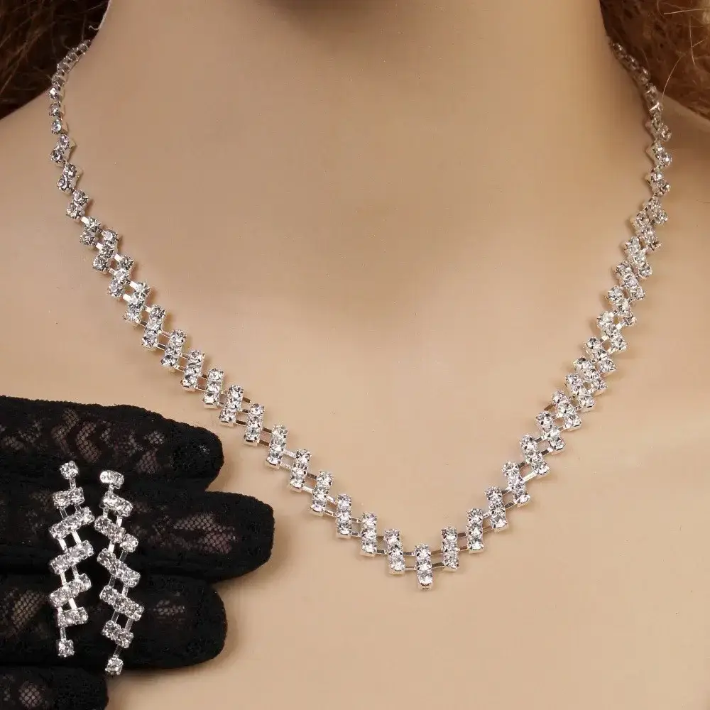 Silver Plated Rhinestone Crossbody Necklace 40cm Adjustable — feature 2