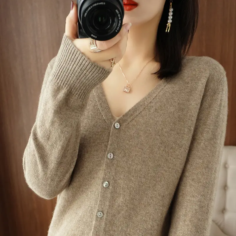 Women Red Long Sleeve Knitted Cardigan Large - Image 20