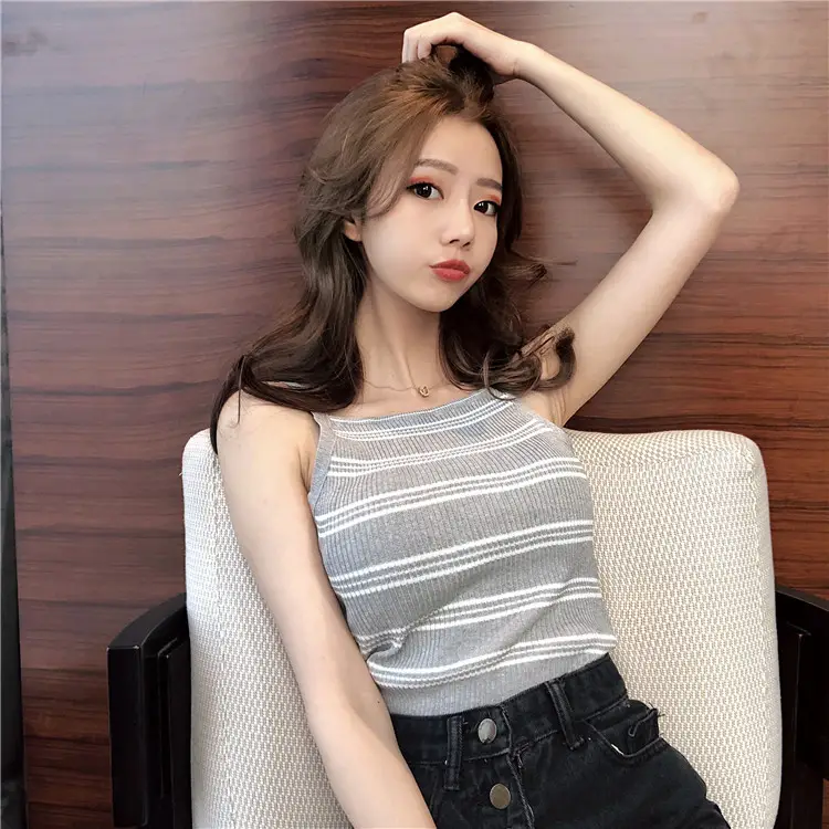 Women Black Jersey Top with Jeans Set for Summer - Image 5