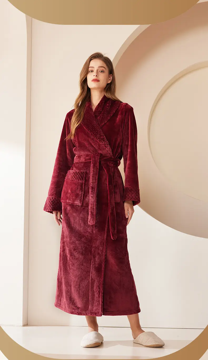 Coral Velvet Fat Large Nightgown with Splicing Technology — feature 13