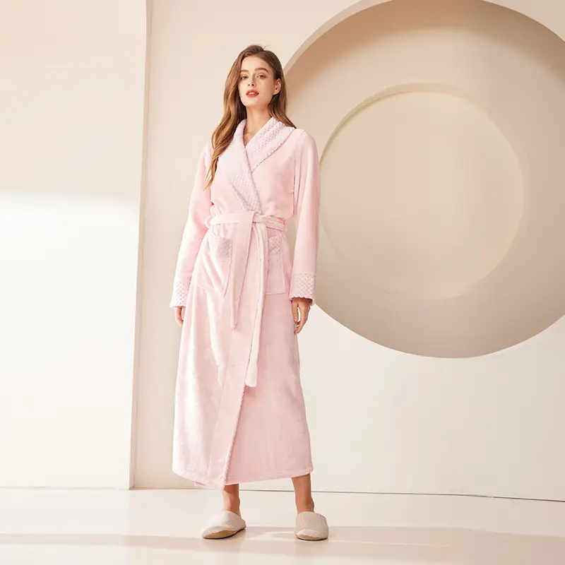 Coral Velvet Fat Large Nightgown with Splicing Technology - Image 11