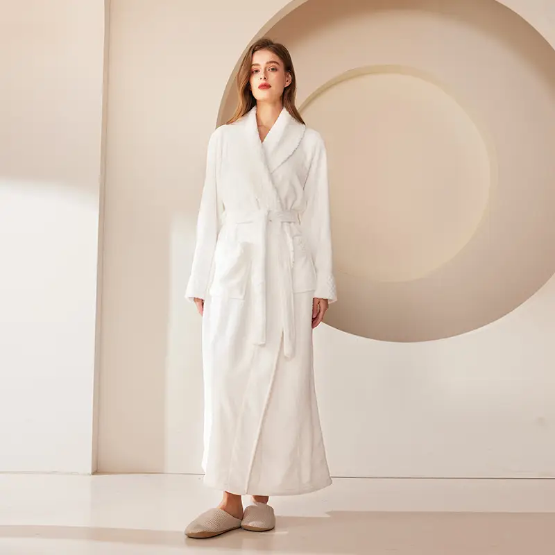 Coral Velvet Fat Large Nightgown with Splicing Technology - Image 9