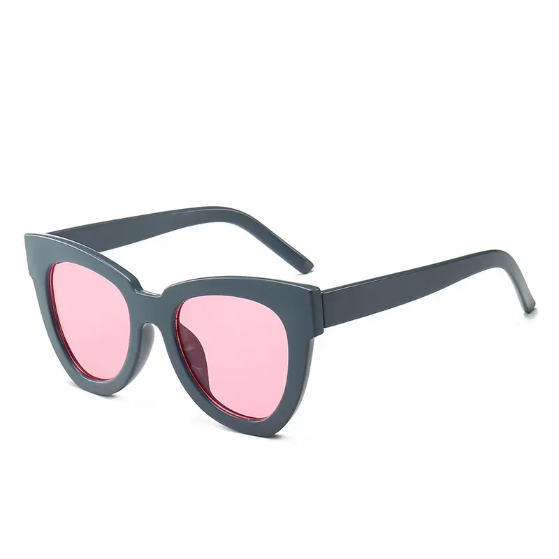Women Pink Sunglasses with Big Frame Cat's Eye Design - Image 7