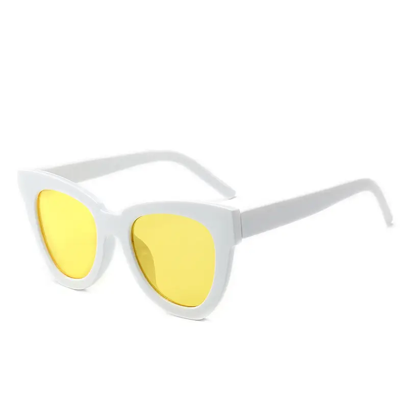 Women Pink Sunglasses with Big Frame Cat's Eye Design - Image 9
