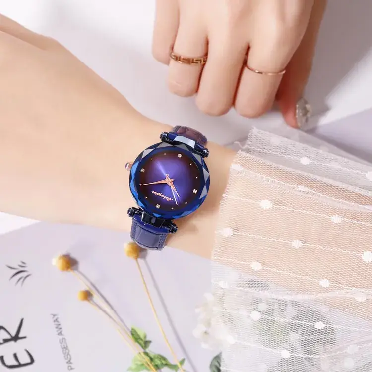 Women's Green Leopard Belt Quartz Watch with Shake Sound - Image 3
