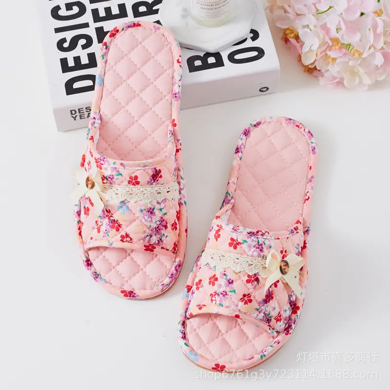 Korean-Style Floral Fabric Cotton Slippers for Men and Women, Indoor Home Slippers with Rubber Sole, Couple's Floor Slippers, Wholesale for Spring, Autumn, and Summer