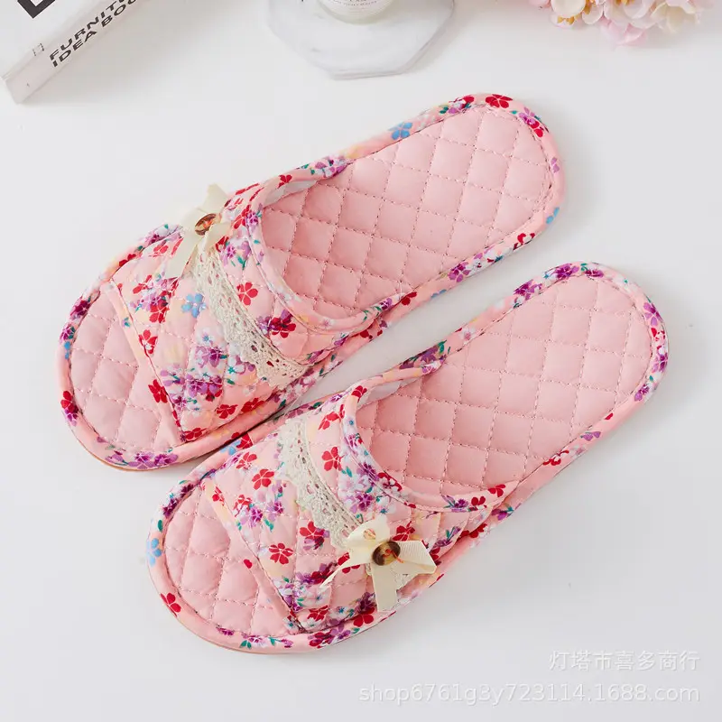 Korean-Style Floral Fabric Cotton Slippers for Men and Women, Indoor Home Slippers with Rubber Sole, Couple's Floor Slippers, Wholesale for Spring, Autumn, and Summer