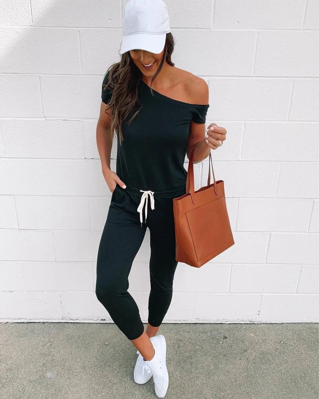 Off-Shoulder Grey Lace-Up Pants Set for Women - Image 9