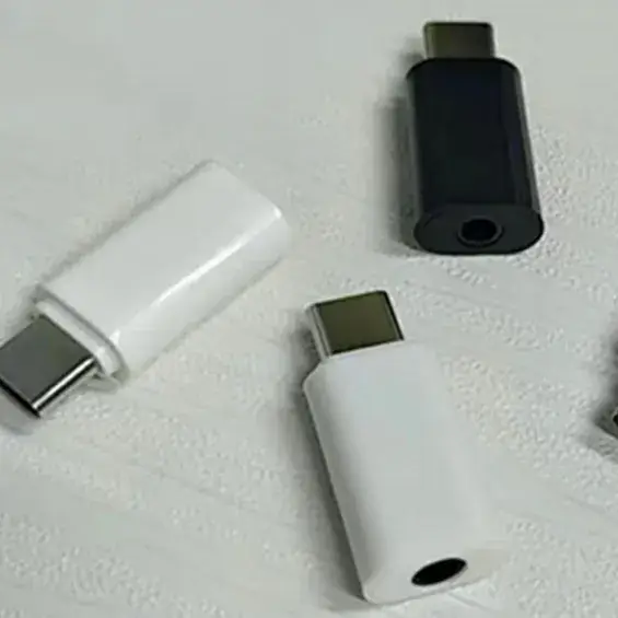 Type-C 3.5mm Audio Adapter White Black