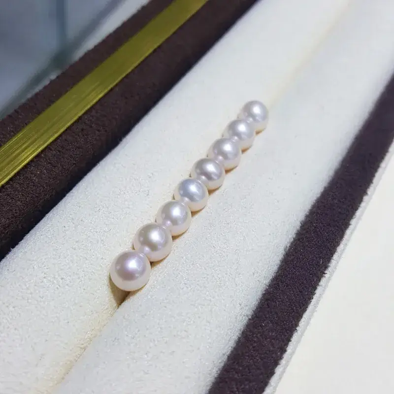 Naked Beads White Pearl Jewelry DIY Set