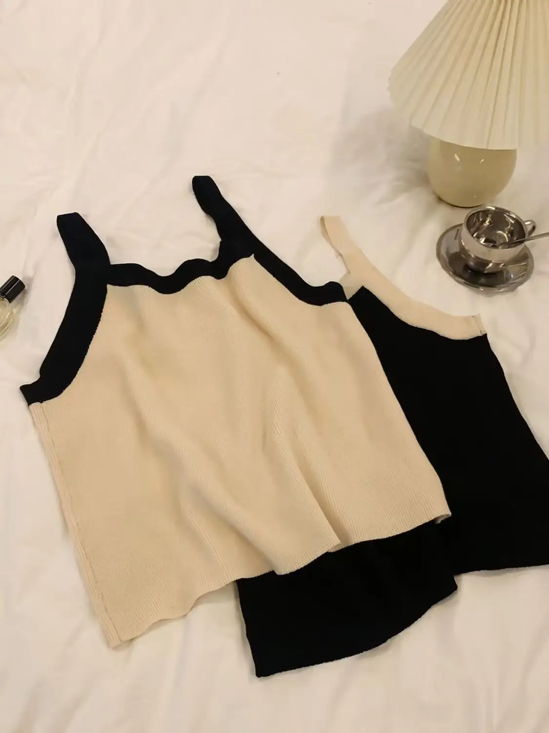 Women's Black Sleeveless Camisole Slimming Spring Summer — feature 11