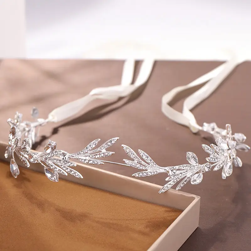 Tuan Ming Xinniang Rhinestone Leaf Hairband for Women