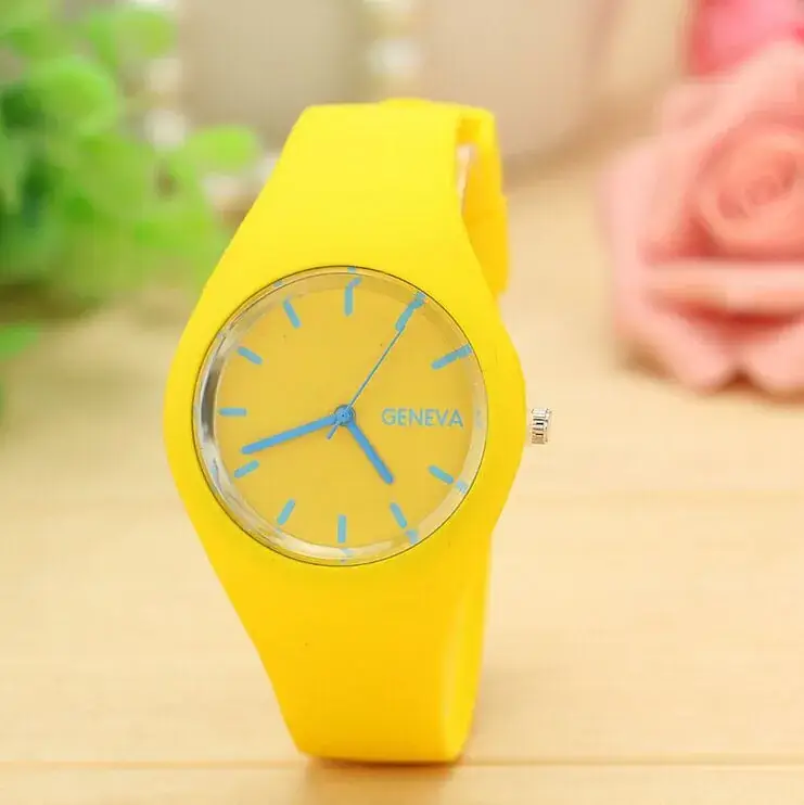 Purple Silicone Women's Quartz Watch with Blue Dial - Image 2