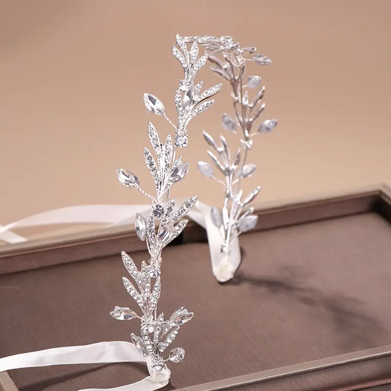 Korean Style Pearl Bridal Headband for Weddings - Image 5