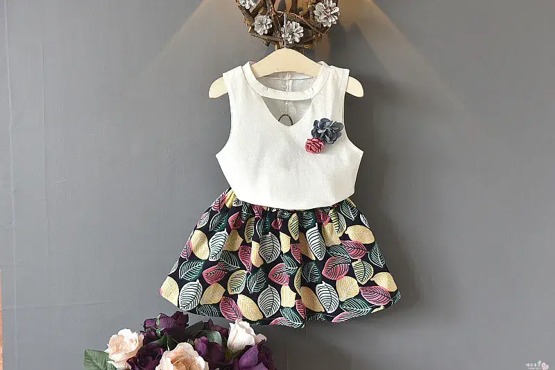 Girls Sleeveless Top with Leaf Print White 2020 Summer β feature 2