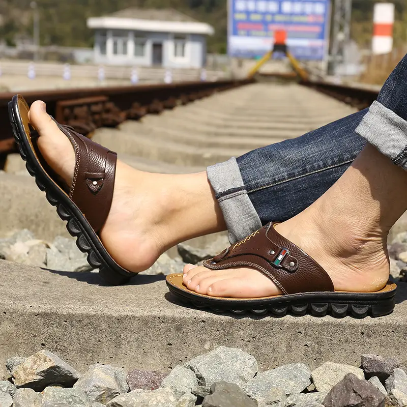 New Summer Leather Sandals Non-Slip Tide Sippers Casual Beach Shoes