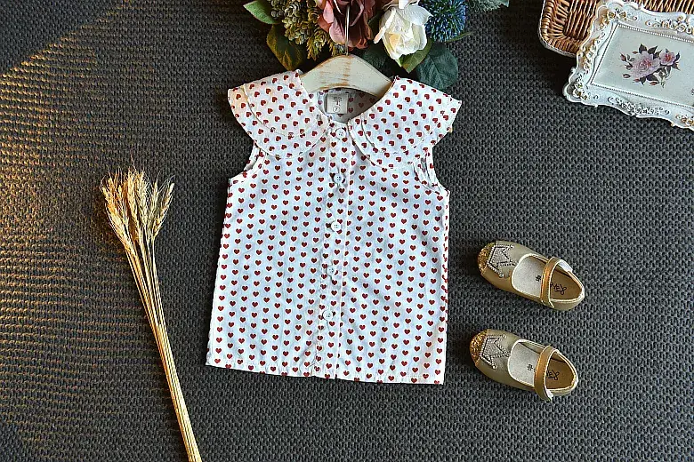 Girls' Red Polka Dot Summer Suit with Pleated Skirt — feature 16