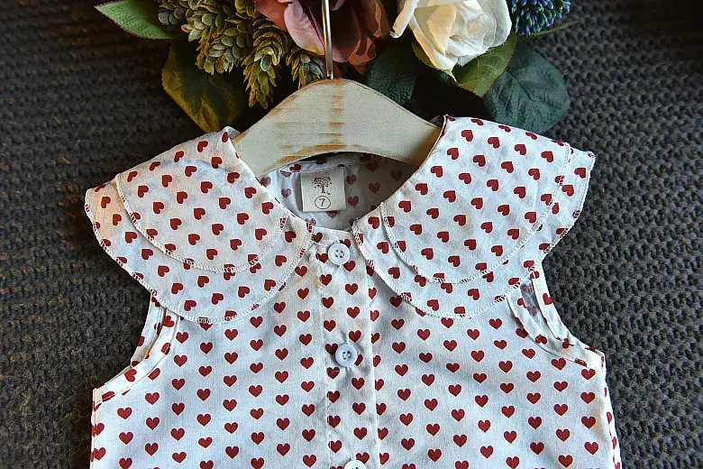 Girls' Red Polka Dot Summer Suit with Pleated Skirt — feature 17