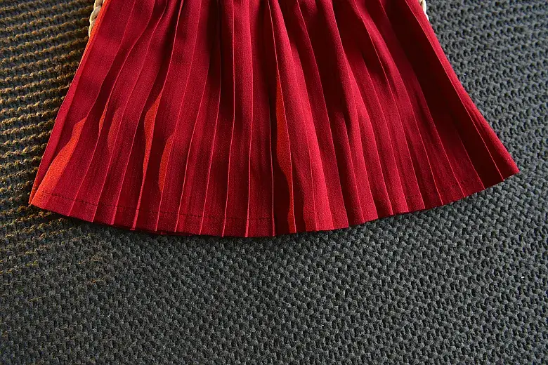 Girls' Red Polka Dot Summer Suit with Pleated Skirt — feature 25