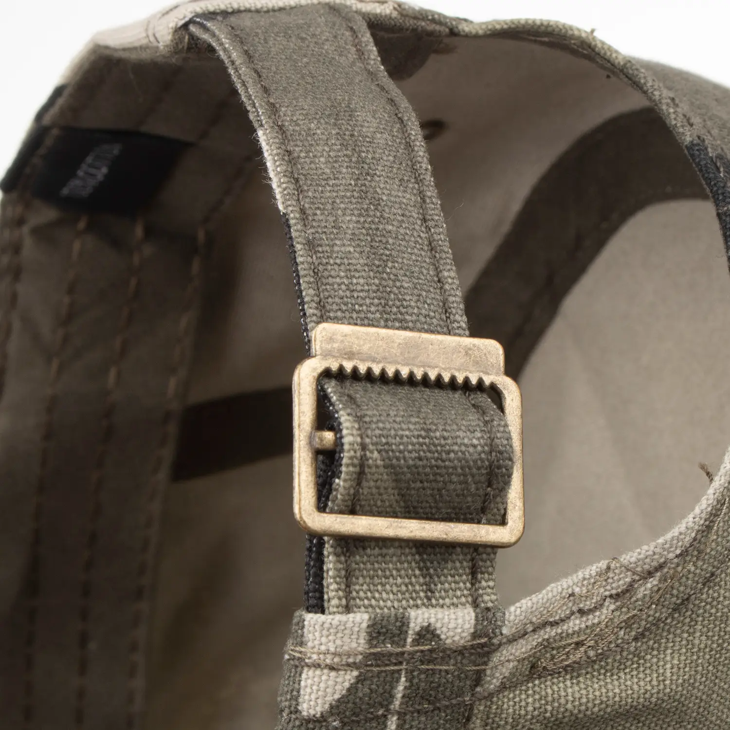 Military Camo Flat Cap 56-62cm Weight 80g - Image 5