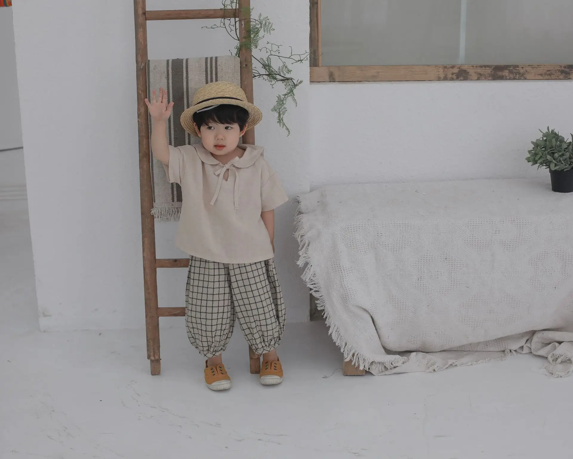 2026 Spring Boys Cotton Linen T-Shirt Brown Beige — feature 19