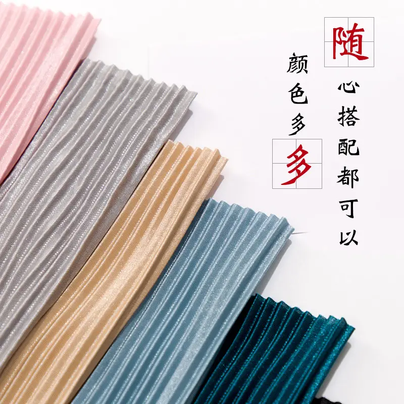 Women Ice Silk Pleated Shorts Summer New Style - Image 4