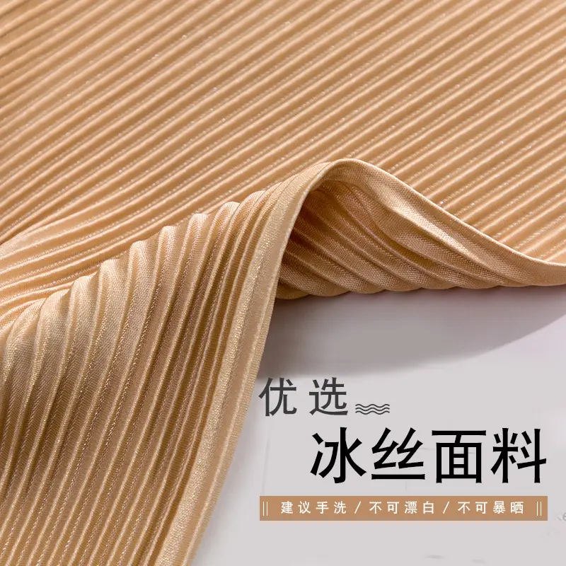 Women Ice Silk Pleated Shorts Summer New Style - Image 5