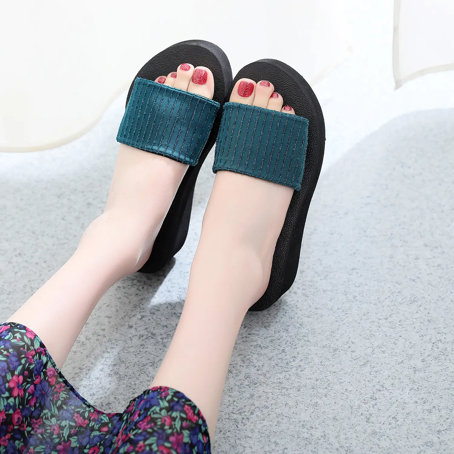 Women's Red Elastic Flat Sandals Summer Flip Flops
