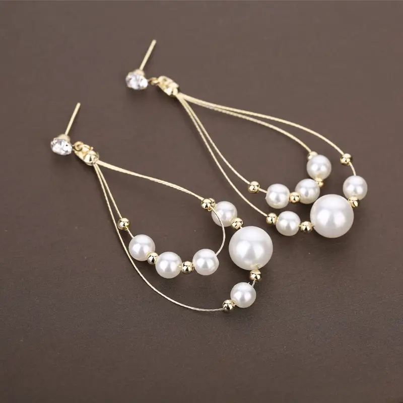 Pearl Beaded Bridal Headdress Set White — feature 4