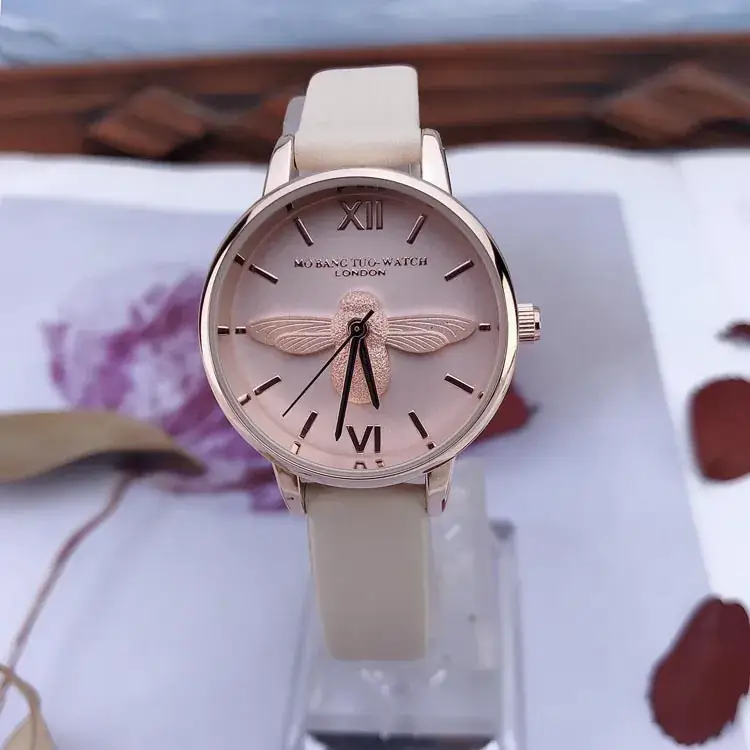 Women's Butterfly Design Quartz Watch Light Grey Band - Image 4