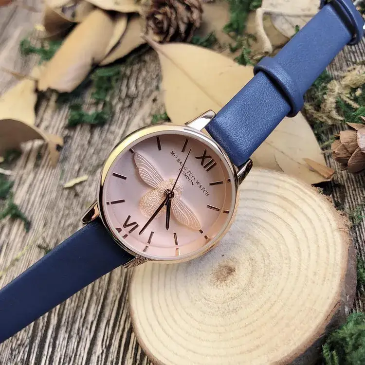 Women's Butterfly Design Quartz Watch Light Grey Band - Image 7