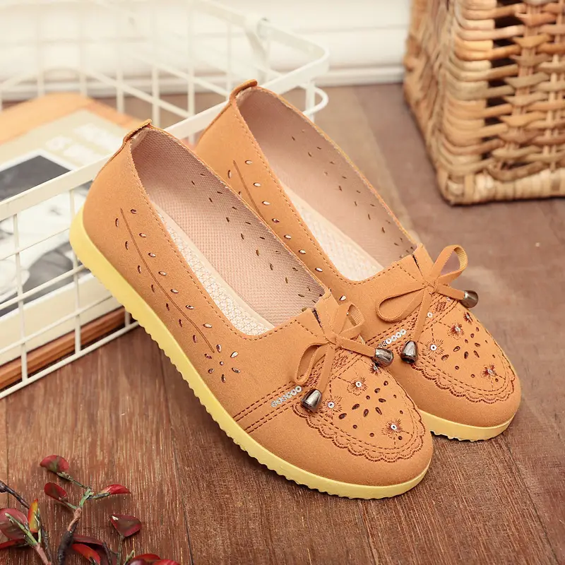 Women's Old Beijing Cloth Shoes Women's Breathable Leather Breathable Shallow Mum Shoes for the Elderly with Soft Sole Casual Non-slip Slip-on - Image 7