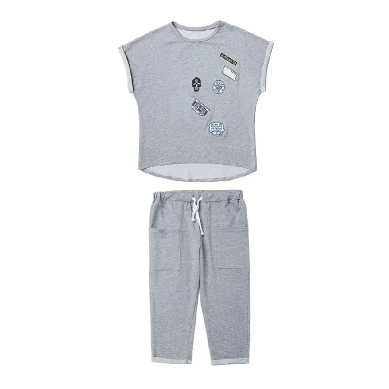Women Grey 2-Piece Casual Suit Plus Size Cropped Pants - Image 6