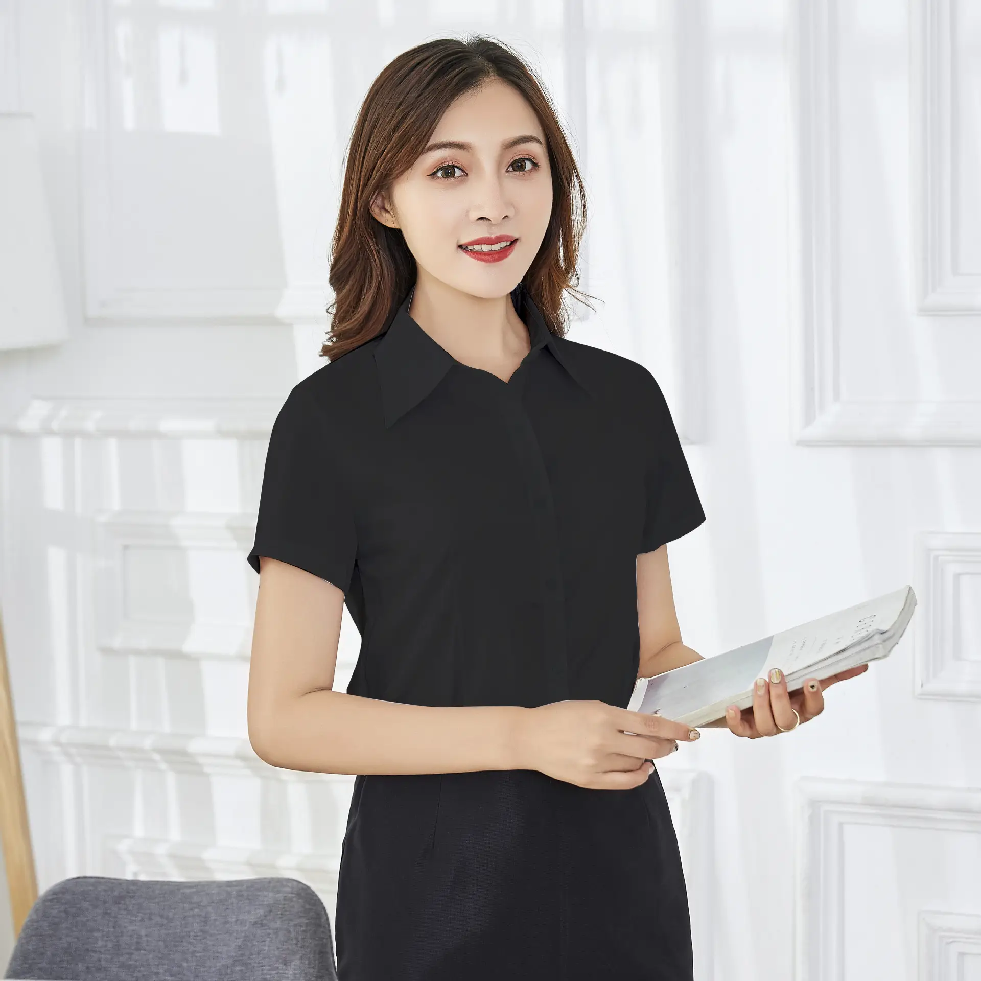 White Women's Short Sleeve Shirt Large Size - Image 4