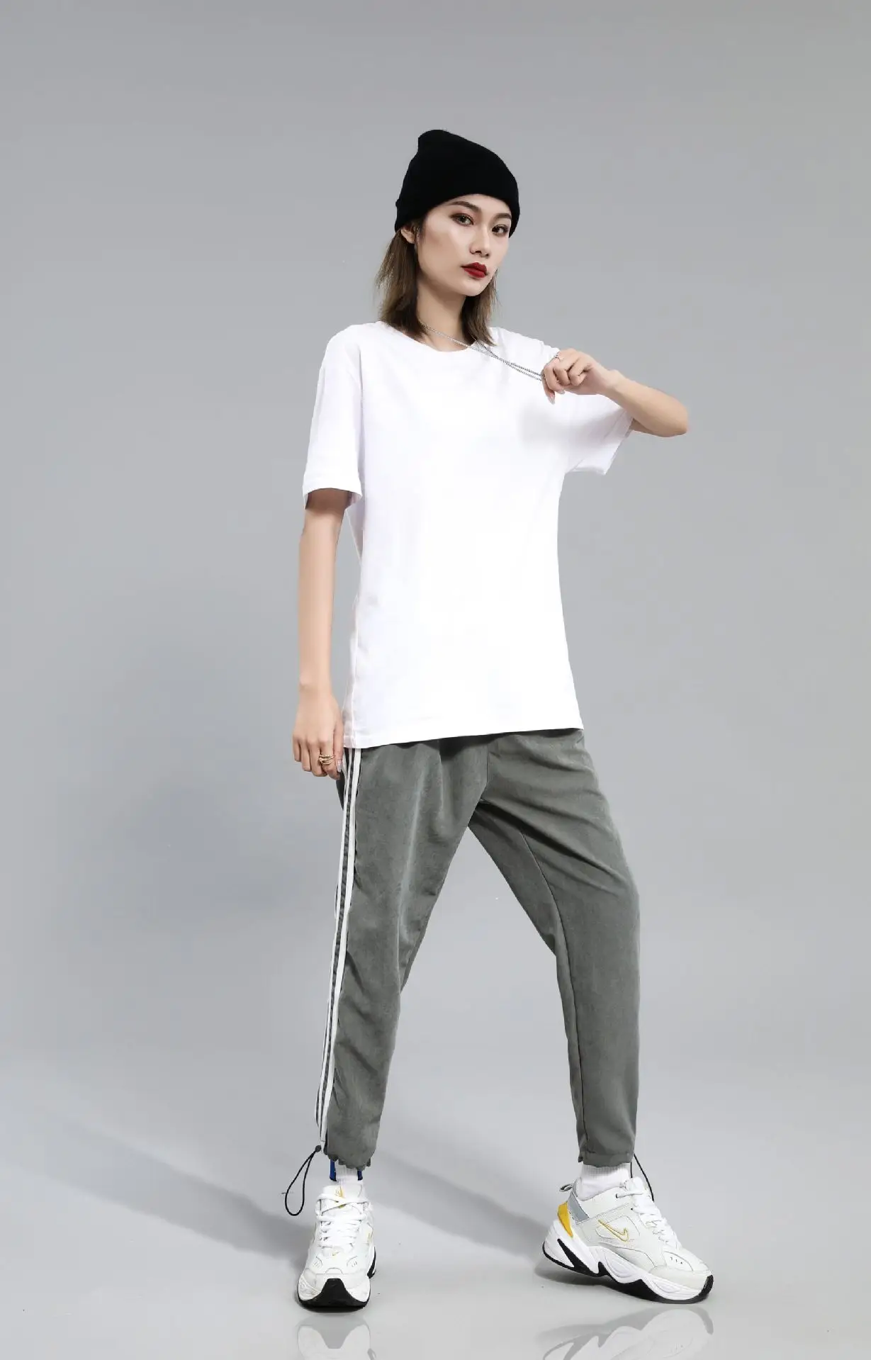 Light Blue Wash Cotton Round Neck T-Shirt for Men Women — feature 17