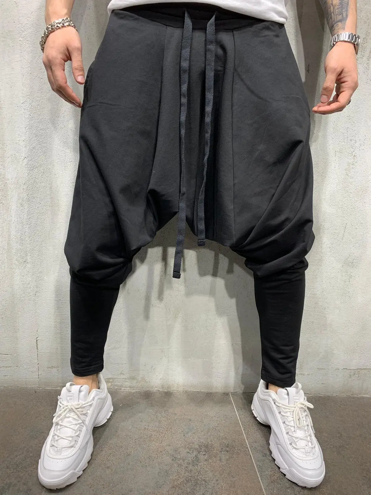 2022 Men Black Hip-hop Trousers European American Loose Solid Color - Image 3